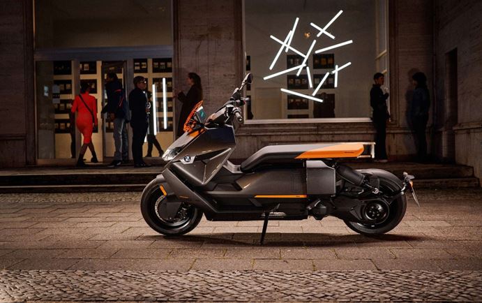 BMW CE 04 Electric Scooter 3