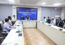 कलेक्टर एवं जिला निर्वाचन अधिकारी बीएलओ से संवाद कर प्रतिदिन कार्य की करें समीक्षा