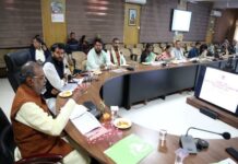 दिव्यांगजन पुर्नवास केन्द्रों में रिक्त पदों की शीघ्र पूर्ति के निर्देश