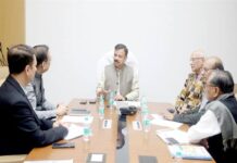 प्रदेश के स्कूलों में पढ़ाये जा रहे पाठ्यक्रम पर हो निरंतर रिसर्च