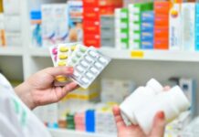 आयुष विभाग का बड़ा एक्शन : डाबर समेत 3 कंपनियों की 6 आयुर्वेदिक दवाओं पर प्रतिबंध, जानें कौन सी दवाएं हैं शामिल