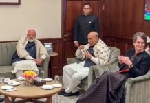 PM के साथ प्रियंका के चाय पीने से बढ़ी सियासी हलचल, क्या राहुल को आएगा रास? कांग्रेस में उभरते दो पावर सेंटर