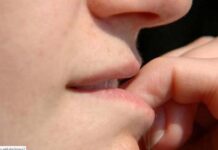 नाखून चबाने से वास्तु और शुक्र ग्रह पर होता है प्रभाव