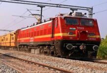 इंडिगो की फ्लाइट्स रद्द….यात्रियों के लिए रेलवे ने 3 ट्रेनों का संचालन शुरू किया