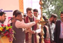 अटल जयंती पर छत्तीसगढ़ को मिला गौरव, सीएम साय ने अटल एक्सप्रेस-वे पर मूर्ति का किया अनावरण