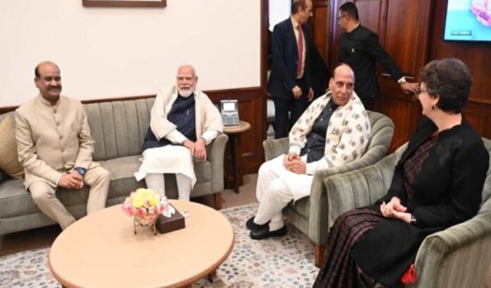 PM-Modi-Rajnath-Singh-Priyanka-Gandhi.jpg