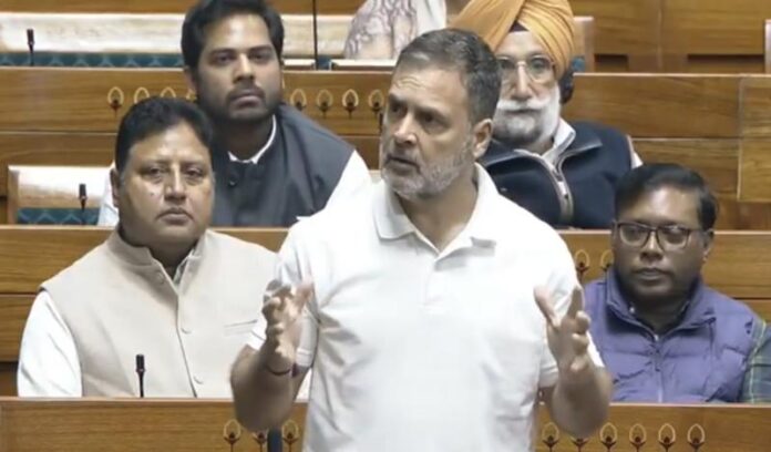 Rahul-Gandhi-raising-air-pollution-issue-in-Parliament.jpg
