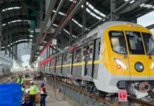 Indore: मेट्रो के अंडरग्राउंड स्टेशन के लिए रानी सराय गार्डन में हो रही पेड़ों की कटाई, जनहित पार्टी के कार्यकर्ताओं ने शुरू किया ‘चिपको आंदोलन’