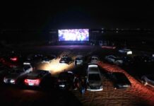 Raipur: सेंध लेक में ‘ड्राइव इन मूवी’ का आयोजन, पहली बार ओपन एरिया में जॉइंट स्क्रीन पर लोगों ने देखी मूवी