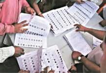 घर बैठे मिनटों में भरें SIR फॉर्म, इन 5 डॉक्यूमेंट्स के बिना अधूरा है प्रोसेस, ऐसे करें अप्लाई