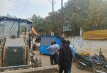 रायपुर में टीम प्रहरी का एक्शन, BTI ग्राउंड के सामने 17 ठेले जब्त