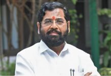 मुंबई म्युनिसिपल कॉर्पोरेशन में सत्ता की लड़ाई तेज, एकनाथ शिंदे फिर ‘होटल पॉलिटिक्स’ पर उतरे