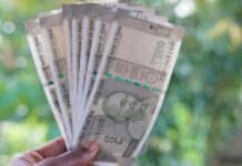 सरकार दे रही है बिना गारंटी के बिजनेस लोन! जानें क्या आप भी PM विश्वकर्मा योजना के लिए पात्र हैं? देखें पूरी लिस्ट