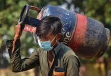आम आदमी की रसोई में लगी आग…1 जनवरी से एलपीजी सिलेंडर के दाम में 111 का बड़ा इजाफा, देखें नई रेट लिस्ट