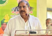 अजय चौटाला ने शासकों को गद्दी से उतारकर पीटने वाले बयान पर दी सफाई, भाजपा ने किया विरोध