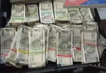 गाड़ी चेकिंग के दौरान 18 लाख रुपये नकद ज़ब्त, दो हिरासत में