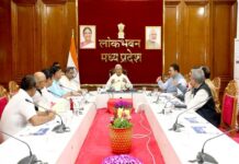 सेवा, समर्पण और संकल्प के साथ करें कार्य : राज्यपाल पटेल