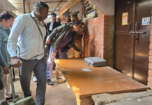 वाराणसी कचहरी में बम धमकी से हड़कंप, सुरक्षा एजेंसियां अलर्ट पर