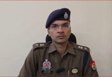 ‘पैसे दे, वरना यहीं ढेर कर देंगे,’ मुंह में पिस्टल डाल बिजमेसमैन से 20 लाख वसूले