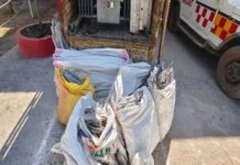 एंबुलेंस बनकर चोरी करता था गिरोह, 17 लाख का सामान जब्त