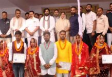 फिजूलखर्ची को छोड़कर बाबा गुरु घासीदास के बताये सादगी विवाह को गर्व के साथ अपनाने की जरूरत : केबिनेट मंत्री गुरु खुशवंत साहेब