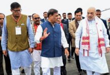 इस CM का राज्य के प्रबुद्धजन ही कर रहे विरोध… Ex IAS, डॉक्टरों और लेखकों ने चीफ जस्टिस से लगाई ये गुहार?