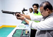 CM हिमंता के गोली चलाने वाले वीडियो पर बवाल, कांग्रेस बोली—यह नरसंहार का खुला आह्वान