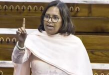 वर्षा गायकवाड़ का बयान – मुंबईकरों की जान जोखिम में डालने वाला विकास मंजूर नहीं