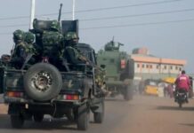 🇳🇬 नाइजीरिया में सेना को प्रशिक्षण देने पहुंचे अमेरिकी सैनिक