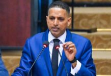 गुयाना की संसद में गूंजी शुद्ध हिंदी, भारतीय मूल के मंत्री ने बिना कागज के बहस की चुनौती दी