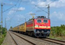 होली पर रेलवे चलाएगा लगभग 1500 ट्रेनें