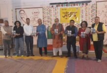 सेवाग्राम में अंकित पचौरी की पुस्तक ‘अंजना’ का विमोचन दलित परिवार की प्रताड़ना, हत्या पर आधारित पुस्तक ‘अंजना’ सेवाग्राम में जारी