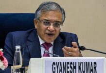 मुख्य चुनाव आयुक्त के खिलाफ महाभियोग की तैयारी: संसद में आज नोटिस देने की तैयारी