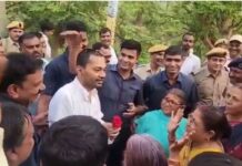 गांव में महिलाओं ने निशांत से कहा—परिवार बढ़ाइए, अब शादी कर लीजिए