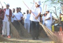 मुख्यमंत्री ने अल्बर्ट हॉल पर श्रमदान कर स्वच्छता का दिया संदेश