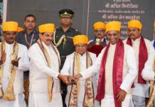 दीक्षा प्राप्त करने के बाद विद्यार्थी समाज और देश के विकास में सहयोग दें और बने जिम्मेदार नागरिक : राज्यपाल पटेल