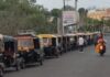 गैस की कमी से लोगों की मुश्किलें बढ़ीं: सागर में ऑटो-रिक्शा की लंबी लाइनें