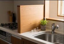 किचन में चूल्हा और सिंक एक ही स्लैब पर हैं? जानिए वास्तु के अनुसार इसके नुकसान और बिना तोड़फोड़ ऐसे करें वास्तु बैलेंस