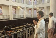 उप मुख्यमंत्री शुक्ल ने भगवान भैरवनाथ एवं माँ बूढ़ी माता के दर्शन किए