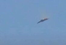 कुवैत के हवाई क्षेत्र में अमेरिकी एफ-15 लड़ाकू विमान गिरा, पायलट की बची जान