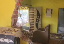 विदिशा में दबंगों का कहर: तहसील से लगे मकान को तोड़ा, सीसीटीवी का डीवीआर भी उड़ा लिया