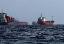 जंग का अखाड़ा, होर्मुज मार्ग में बारुद बिछा रहे ईरान की 16 जहाजों को अमेरिका ने कर दिया तबाह