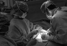 नाक के इलाज में लापरवाही, डॉक्टर पर 49.56 लाख के मुआवजे की मांग