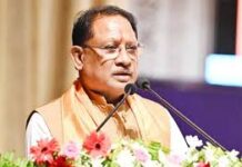 महिला दिवस पर सीएम विष्णुदेव साय का ‘लखपति दीदियों’ से संवाद