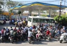 अफवाहों से बढ़ी ईंधन की तपिश, जनता में खपत का उछाल