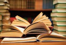 स्कूल किताबों की अधिक कीमत पर बिक्री, कलेक्टर ने की जांच