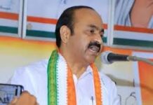 केरल की सियासत में घमासान, सतीशन पर RSS से संपर्क के आरोप