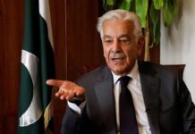 पाकिस्तान के रक्षा मंत्री की विवादित टिप्पणी: संघर्ष छिड़ा तो कोलकाता तक पहुँचने की दी धमकी