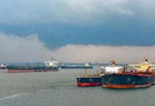 इराकी जहाजों के लिए खुला है स्ट्रेट ऑफ होर्मुज, संघर्ष में इराकी लोगों का मिल रहा समर्थन