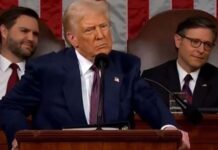 डगमगाती कुर्सी को बचाने के लिए कैबिनेट में बड़े फेरबदल की तैयारी कर रहे राष्ट्रपति ट्रंप